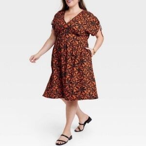 SOLD
Ava & Viv Floral Midi Dress